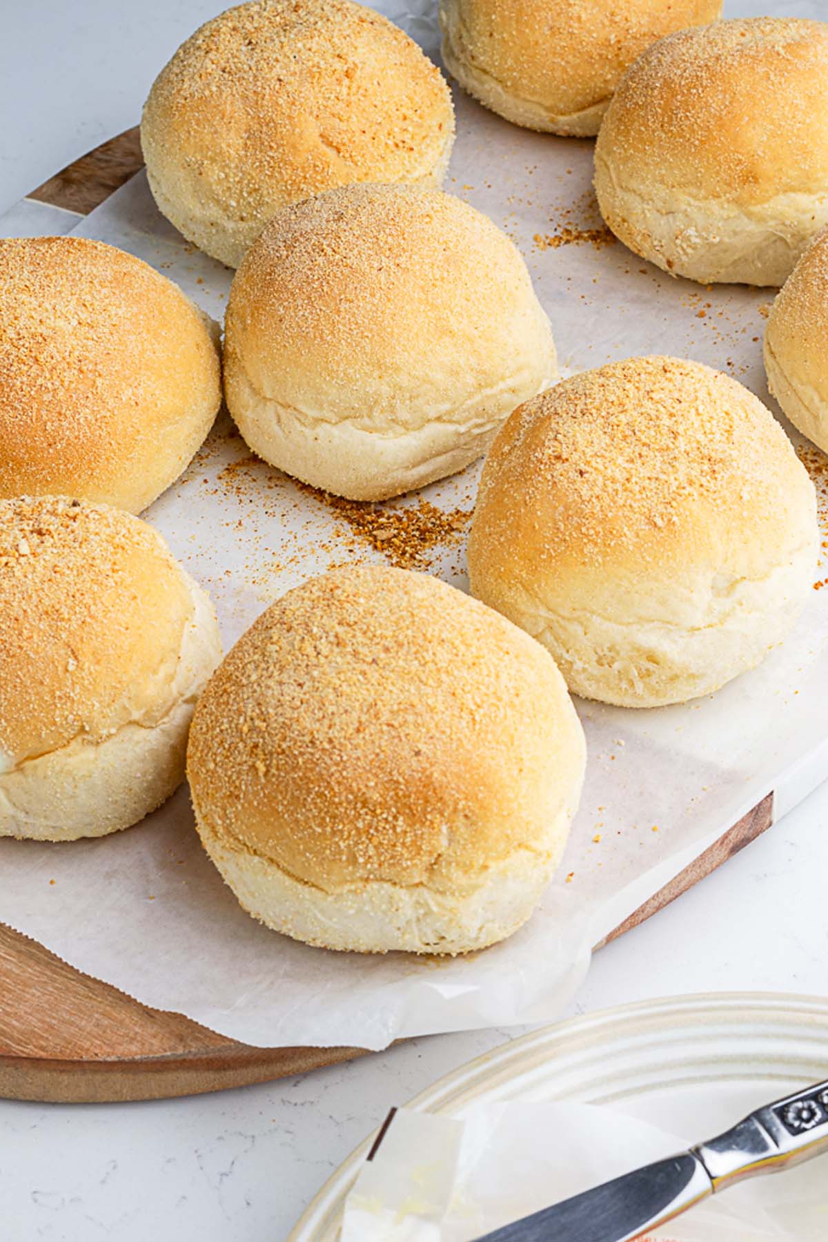 soft fluffy and delicious pandesal made without eggs